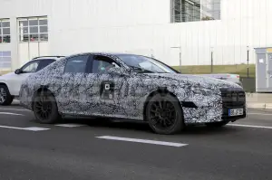 Mercedes Classe E 2024 - Foto Spia 11-01-2022