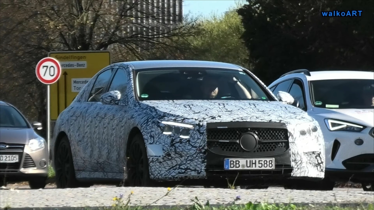 Mercedes Classe E 2024 prototipi Germania - Foto spia