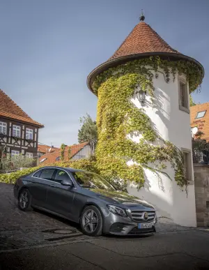 Mercedes Classe E 300 de - Prova su Strada in anteprima