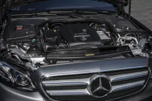 Mercedes Classe E 300 de - Prova su Strada in anteprima