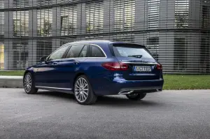 Mercedes Classe E 300 de - Prova su Strada in anteprima