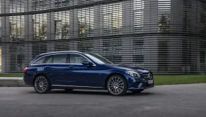 Mercedes Classe E 300 de - Prova su Strada in anteprima