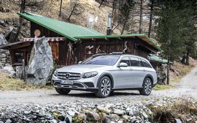 Mercedes Classe E 4Matic All-Terrain 2017 - 11