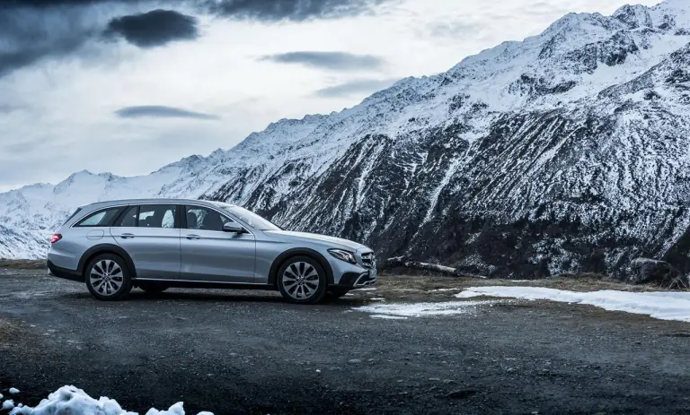 Mercedes Classe E 4Matic All-Terrain 2017 - 22