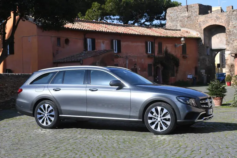 Mercedes Classe E 4Matic All-Terrain - 38