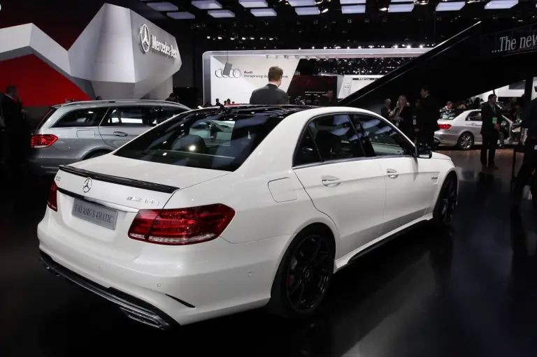 Mercedes Classe E 63 AMG - Salone di Detroit 2013 - 4