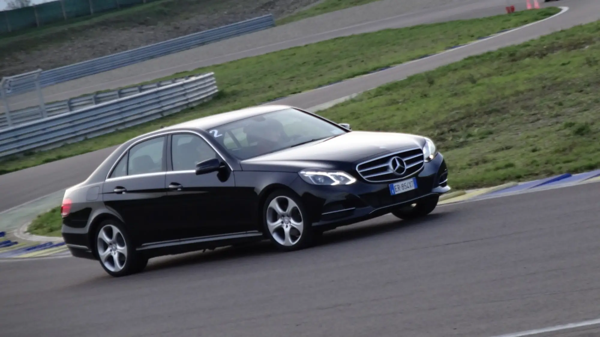 Mercedes Classe E BlueTEC Hybrid - Primo contatto - 39