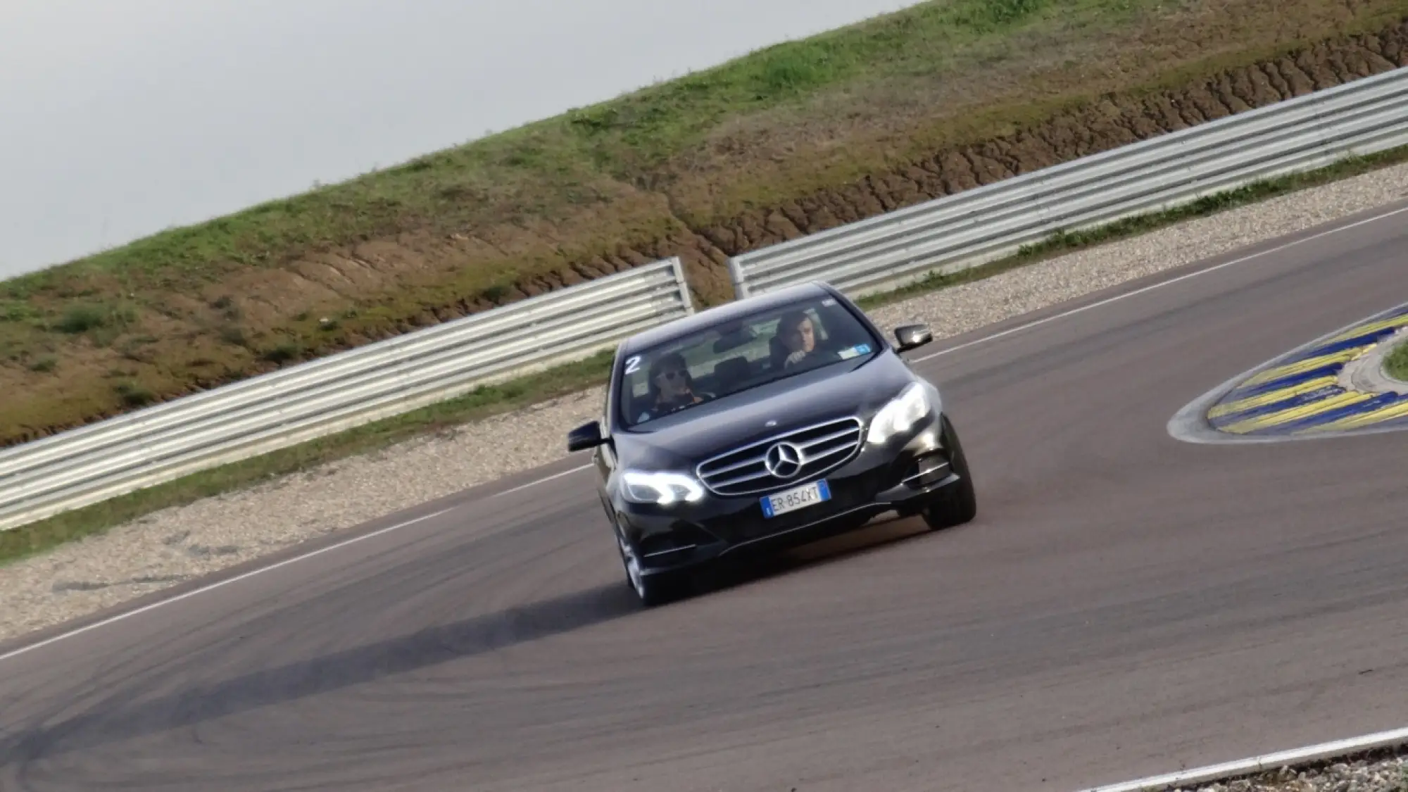 Mercedes Classe E BlueTEC Hybrid - Primo contatto - 45