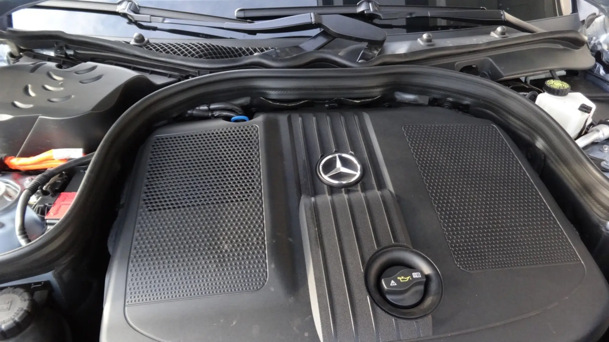 Mercedes Classe E BlueTEC Hybrid - Primo contatto - 52