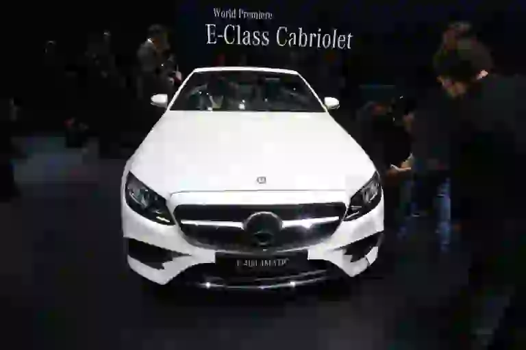 Mercedes Classe E Cabrio Foto Live - Salone di Ginevra 2017 - 2
