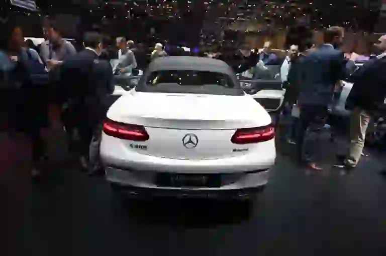 Mercedes Classe E Cabrio Foto Live - Salone di Ginevra 2017 - 7