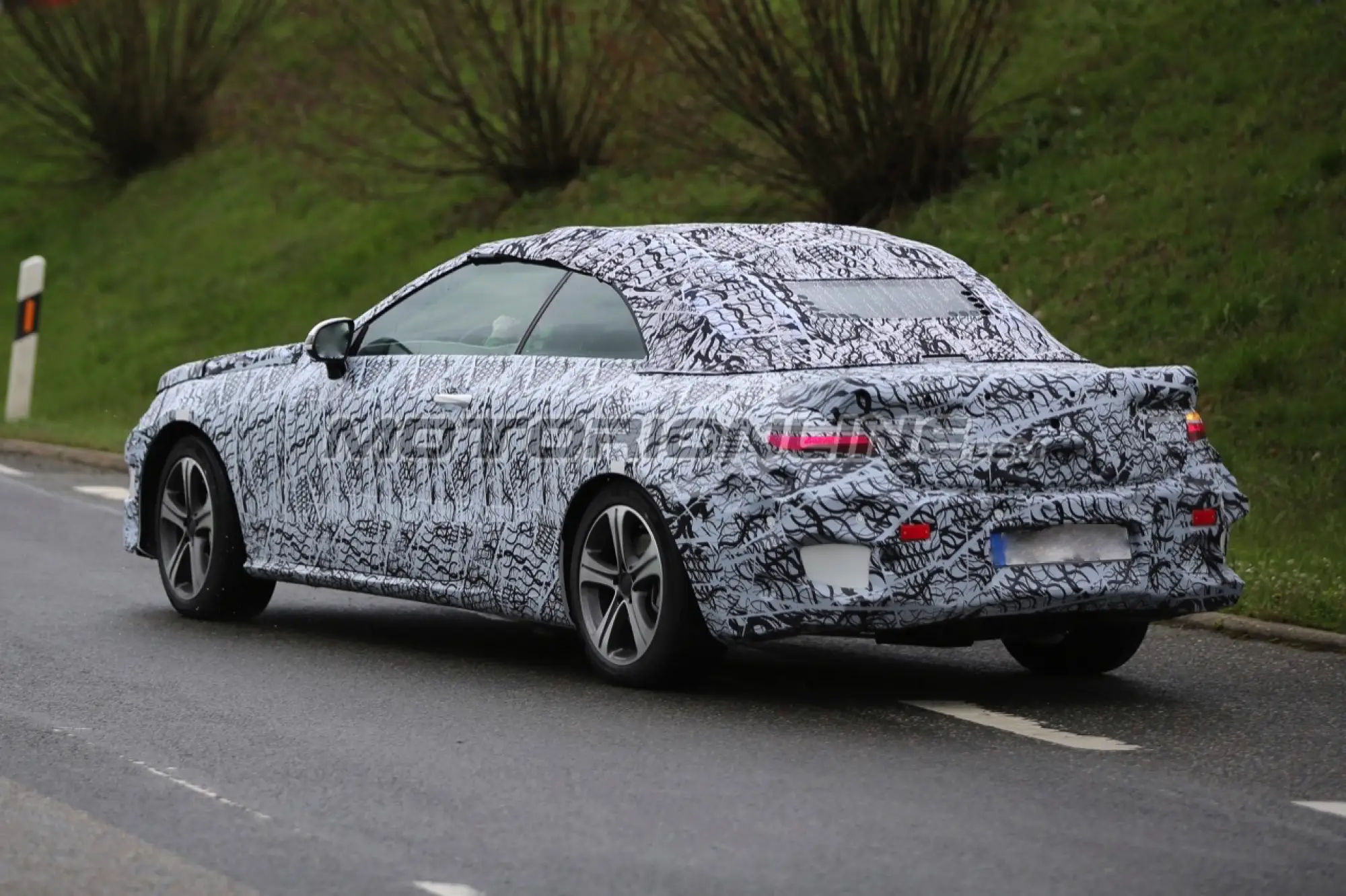 Mercedes Classe E Cabrio MY 2018 - Foto spia 18-04-2016 - 9