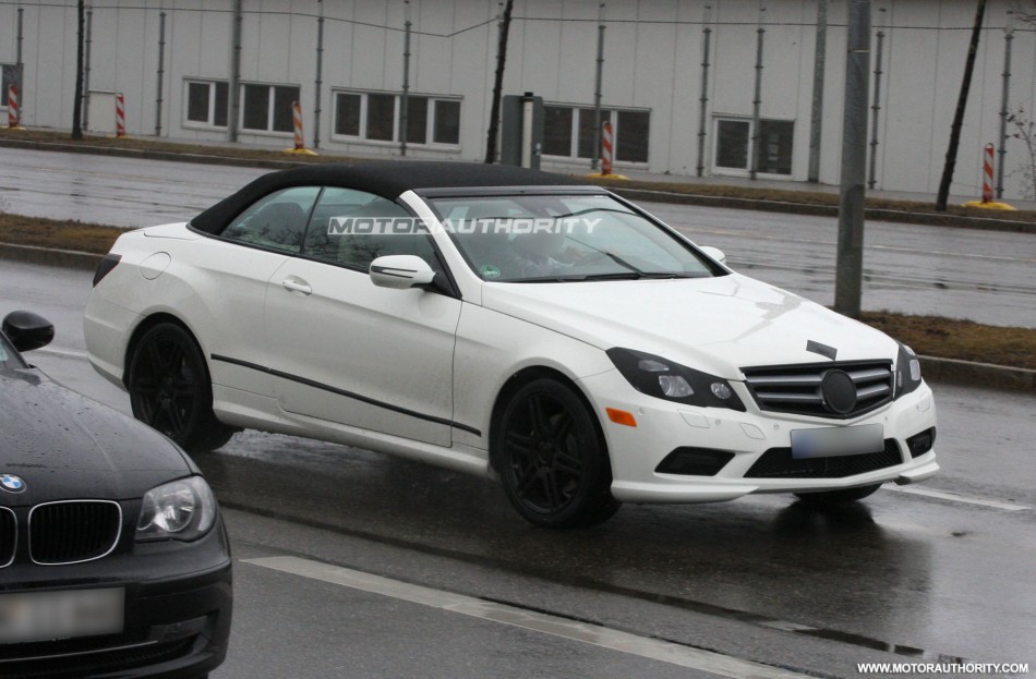 Foto spia Mercedes Classe E Cabrio