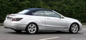 Foto spia Mercedes Classe E Cabrio