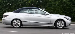 Foto spia Mercedes Classe E Cabrio