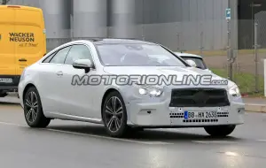 Mercedes Classe E Coupe 2019 - Foto spia 12-11-2018 - 12