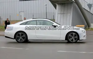 Mercedes Classe E Coupe 2019 - Foto spia 12-11-2018 - 14