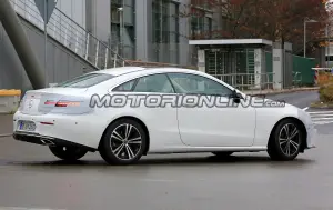 Mercedes Classe E Coupe 2019 - Foto spia 12-11-2018 - 15