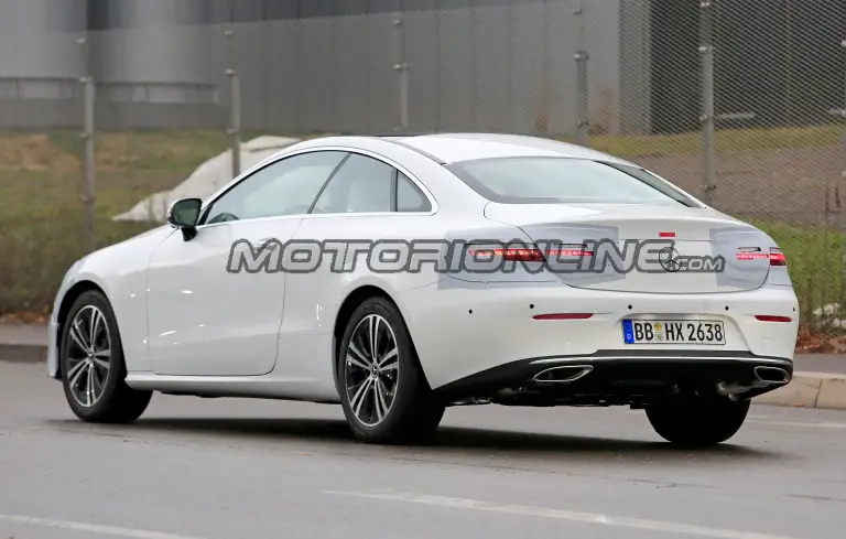 Mercedes Classe E Coupe 2019 - Foto spia 12-11-2018 - 8