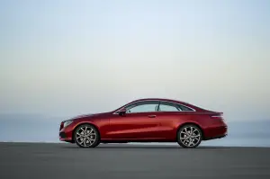 Mercedes Classe E Coupe - 17