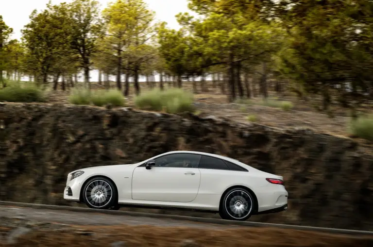 Mercedes Classe E Coupe - 36