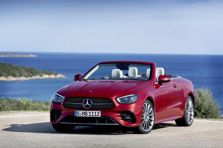 Mercedes Classe E Coupe e Cabrio 2020 - 10