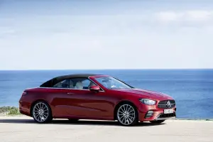 Mercedes Classe E Coupe e Cabrio 2020 - 11