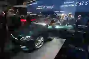 Mercedes Classe E Coupe Foto Live - Salone di Ginevra 2017