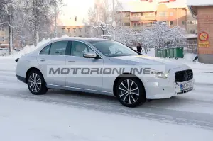 Mercedes Classe E facelift - foto spia 14-12-2018 - 5