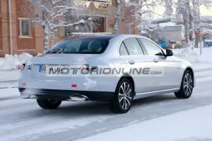 Mercedes Classe E facelift - foto spia 14-12-2018