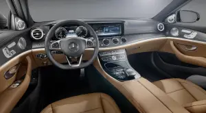 Mercedes Classe E MY 2016 - Foto degli interni - 2