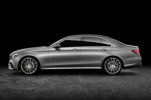 Mercedes Classe E MY 2017 - Foto leaked