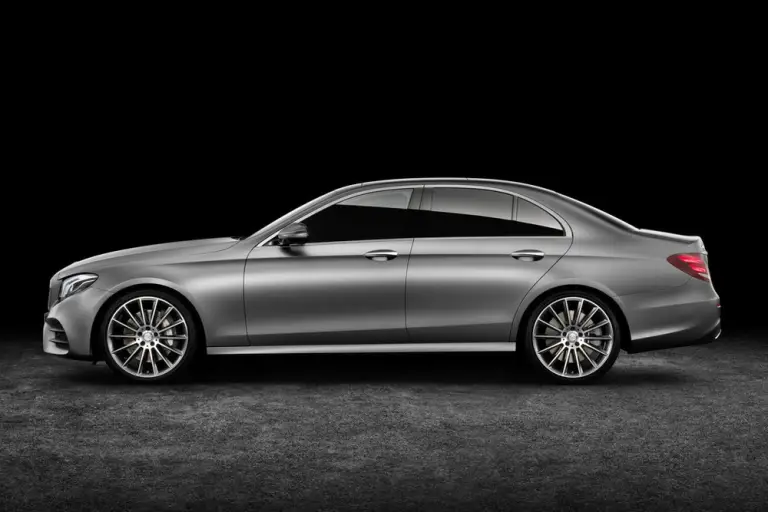 Mercedes Classe E MY 2017 - Foto leaked - 25