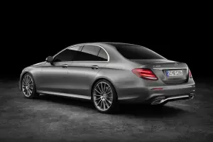 Mercedes Classe E MY 2017 - Foto leaked - 30