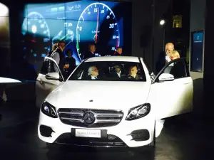 Mercedes Classe E MY2016 - anteprima a Milano - 12