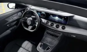 Mercedes Classe E Night Edition - Foto
