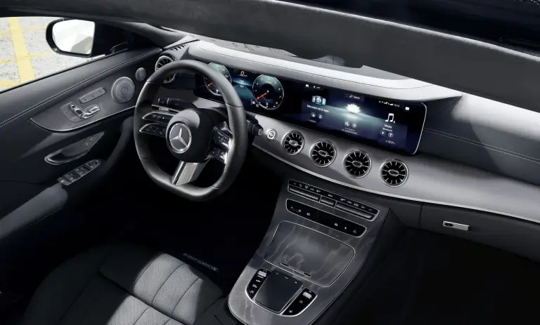 Mercedes Classe E Night Edition - Foto - 4