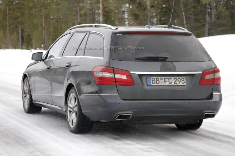 Mercedes Classe E restyling foto spia marzo 2012 - 7