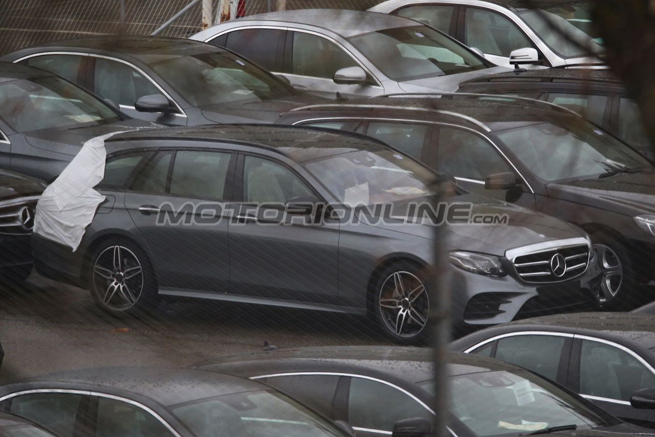 Mercedes Classe E SW MY 2017 - Foto spia 29-03-2016