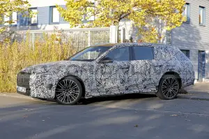 Mercedes Classe E Wagon 2024 - Foto Spia 17-10-2022 - 5