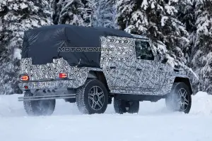Mercedes Classe G 500 4×4 Pick Up foto spia 17 gennaio 2017 - 8