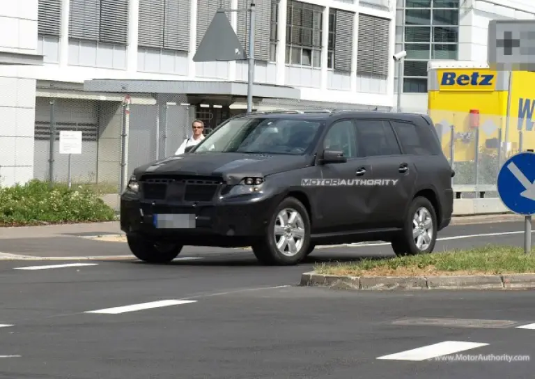 Mercedes Classe GL - Foto spia 11-07-2010 - 3