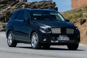 Mercedes Classe M 2016 - Foto spia 10-07-2014