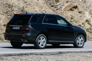 Mercedes Classe M 2016 - Foto spia 10-07-2014