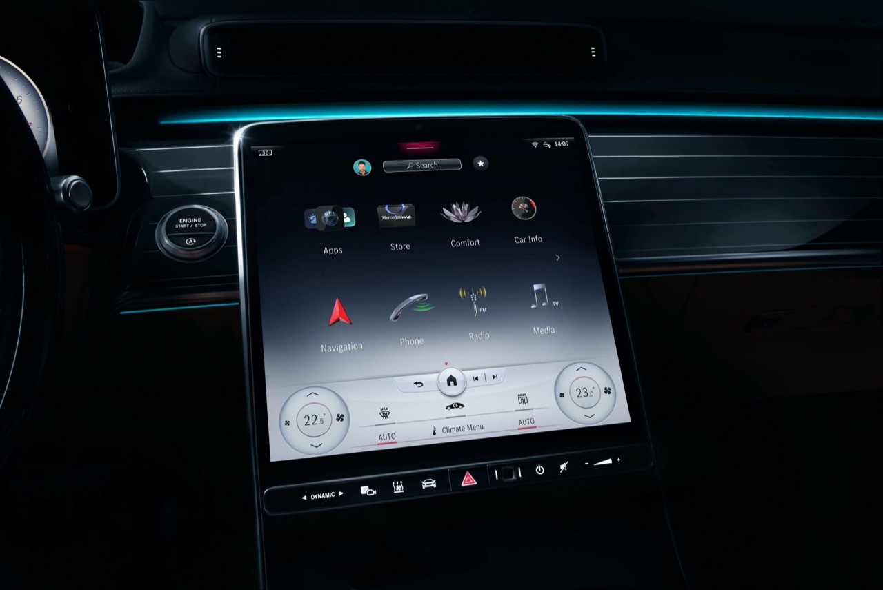 Mercedes Classe S 2021 - MBUX e interni digitali 