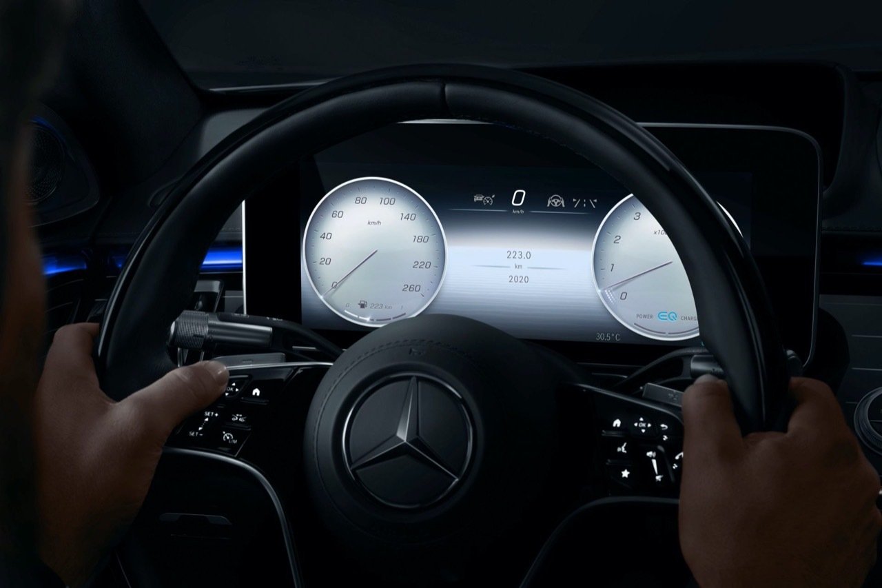 Mercedes Classe S 2021 - MBUX e interni digitali