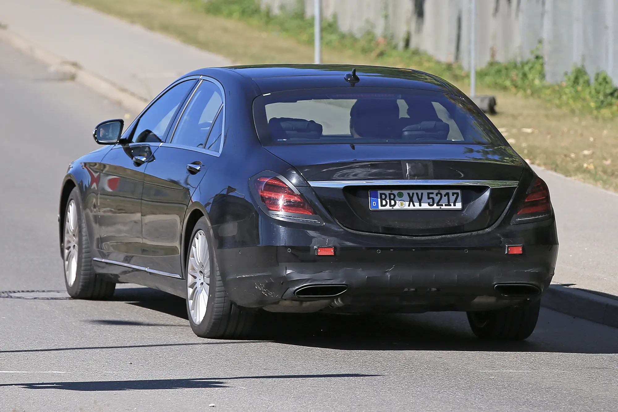 Mercedes Classe S restyling MY 2017 foto spia settembre 2016 - 11