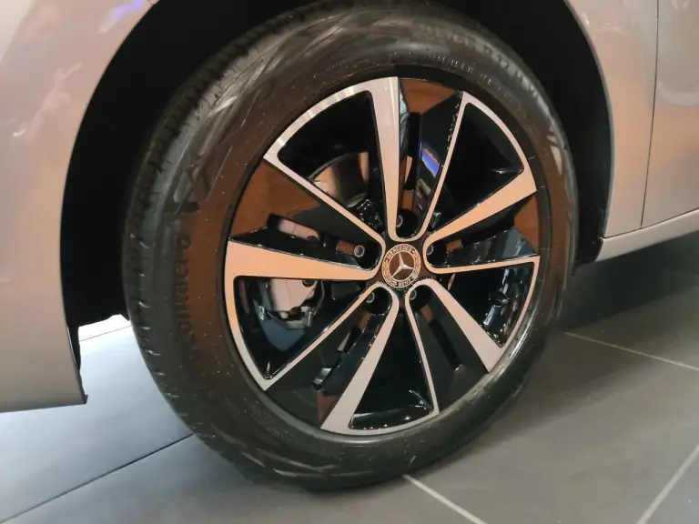 Mercedes Classe T - Foto live Milano - 7