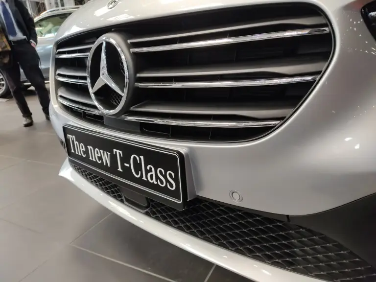 Mercedes Classe T - Foto live Milano - 3