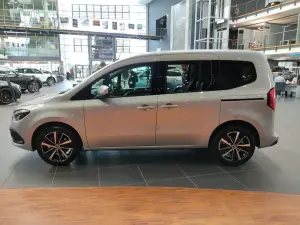 Mercedes Classe T - Foto live Milano